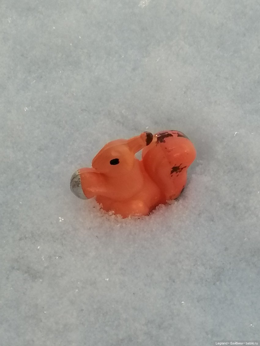 Заснеженный Санкт-Петербург: прогулка с винтажной белкой