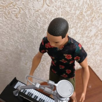 Они сами пишут свои истории: На вилле - Джемаль