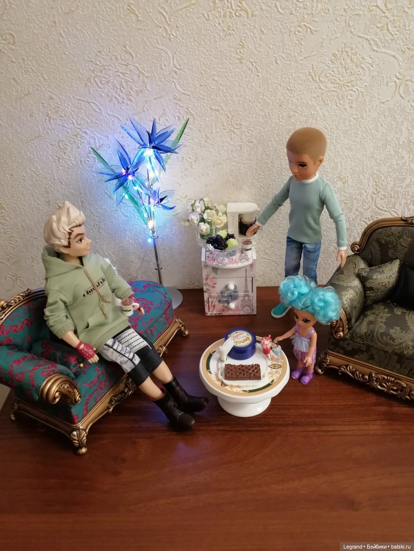 Они сами пишут свои истории: Аполлинер, Тьерри и кое-кто ещё😊