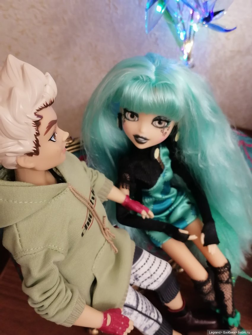 Лурения: Янина, Аполлинер и дети на вилле