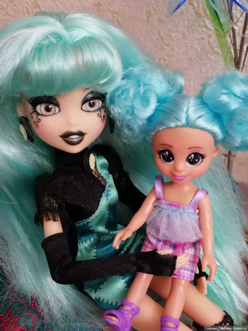 Лурения: Янина, Аполлинер и дети на вилле