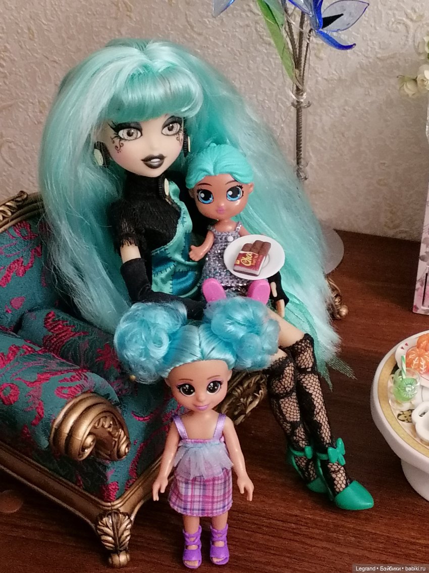 Лурения: Янина, Аполлинер и дети на вилле