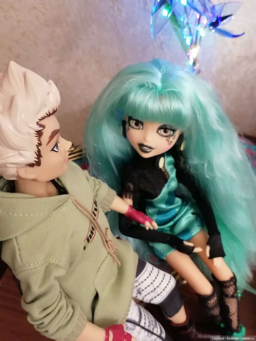 Лурения: Янина, Аполлинер и дети на вилле