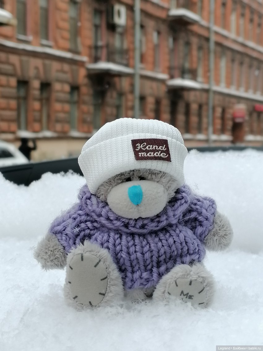 Зимний Санкт-Петербург: медвежонок Барыш на прогулке (фото 8)