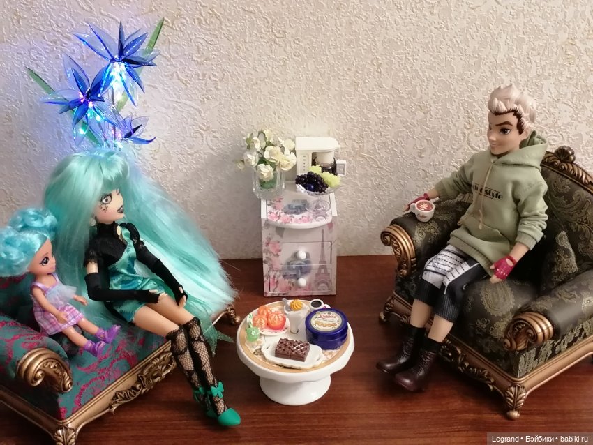 Они сами пишут свои истории: Янина, Аполлинер и их дочка