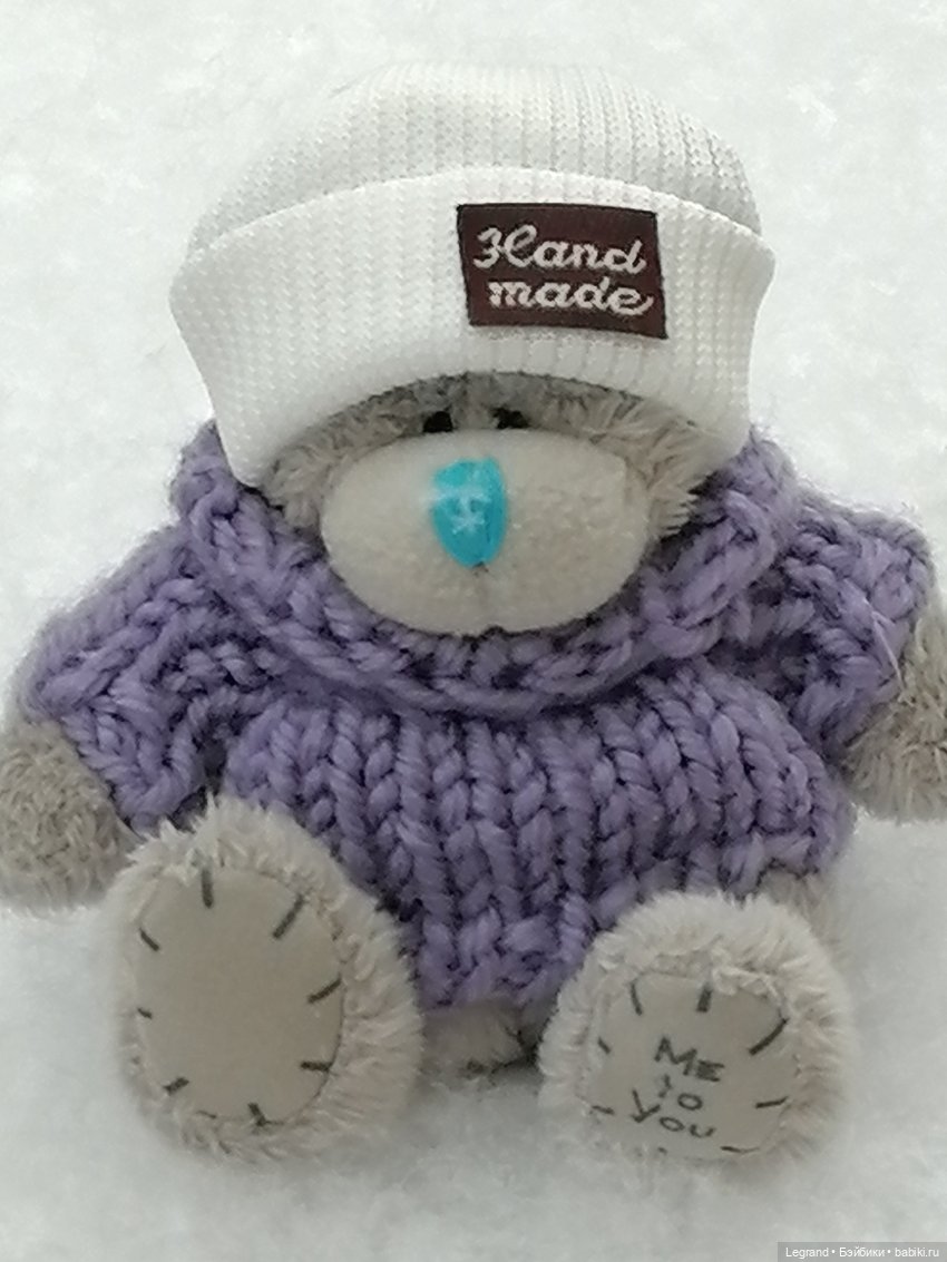 Зимний Санкт-Петербург: медвежонок Барыш на прогулке