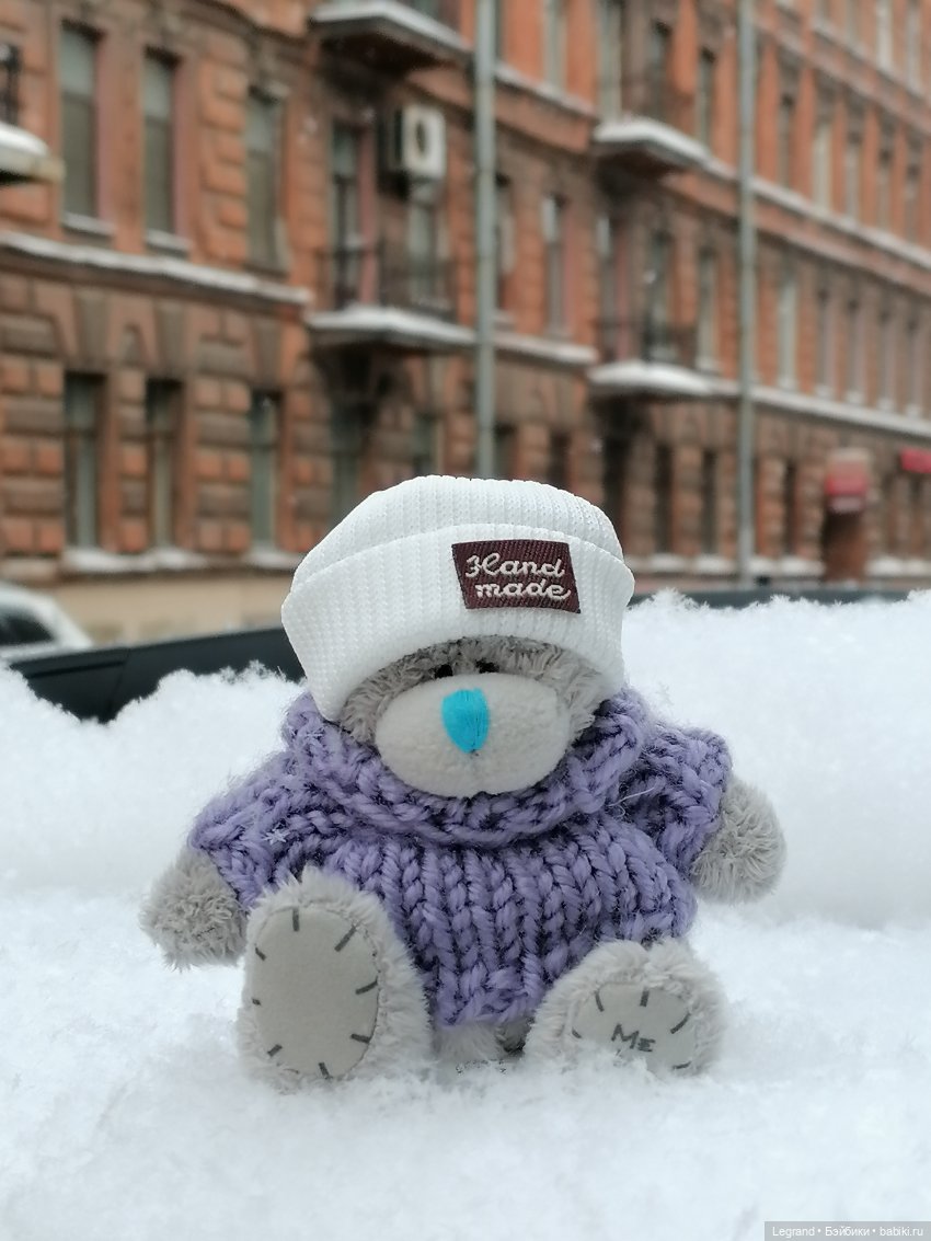 Зимний Санкт-Петербург: медвежонок Барыш на прогулке (фото 7)