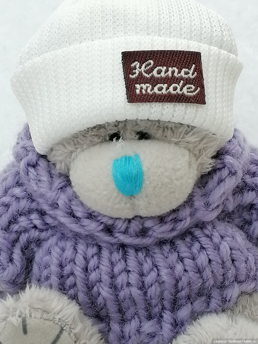 Зимний Санкт-Петербург: медвежонок Барыш на прогулке