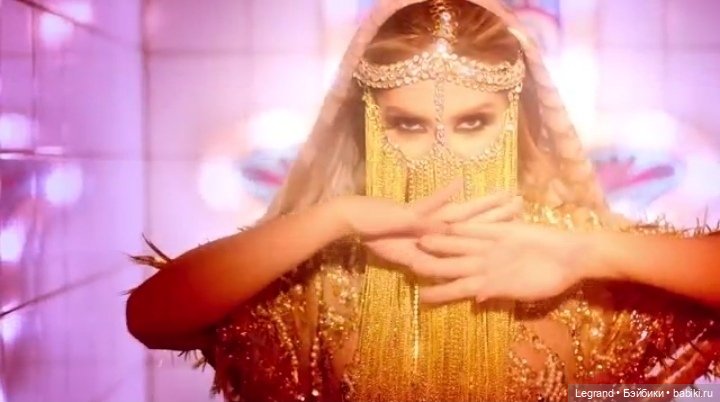 Они сами пишут свои истории: Янина, Аполлинер и их дочка