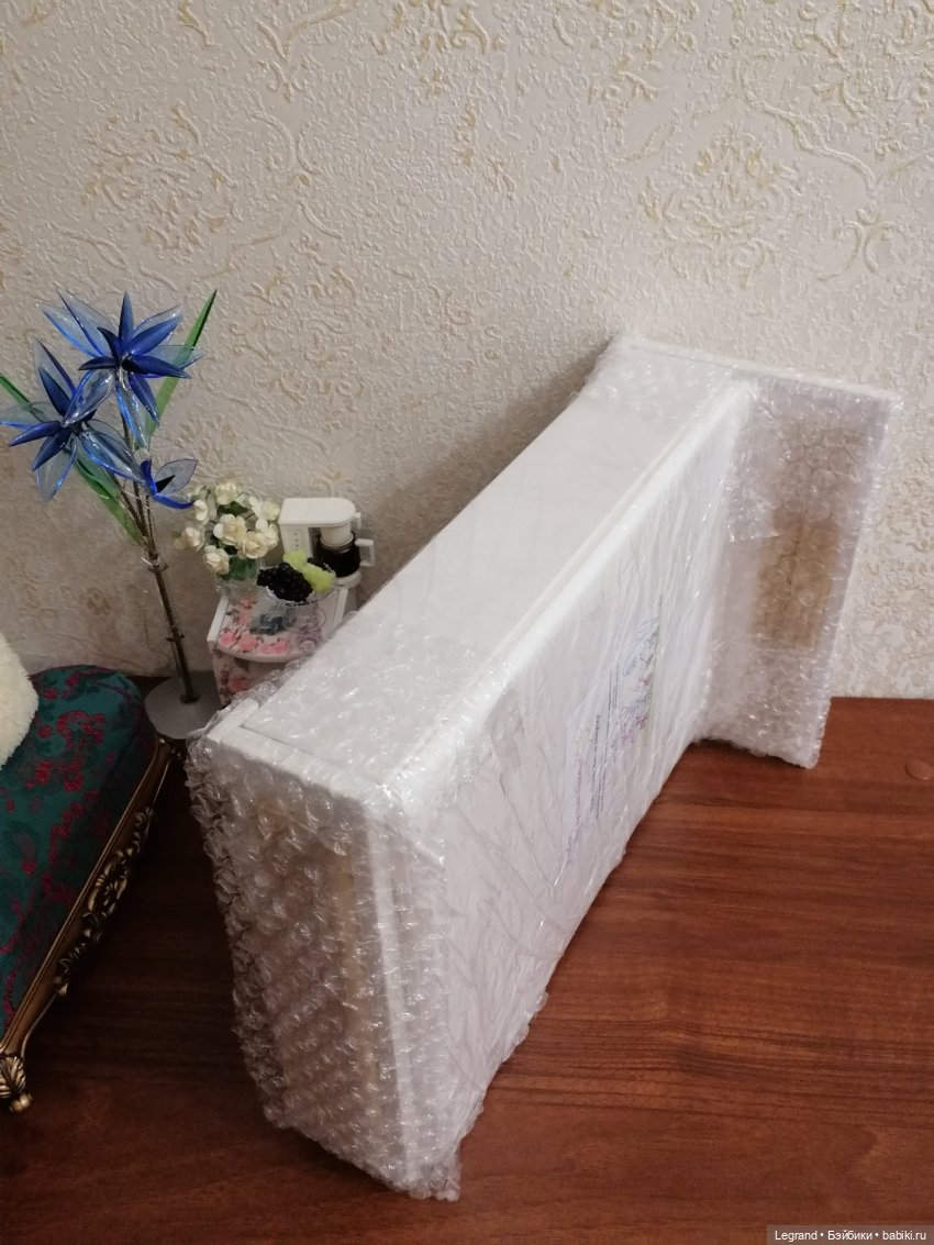 Лурения: перестановки на куклополках и спальня для Жак-Анжа