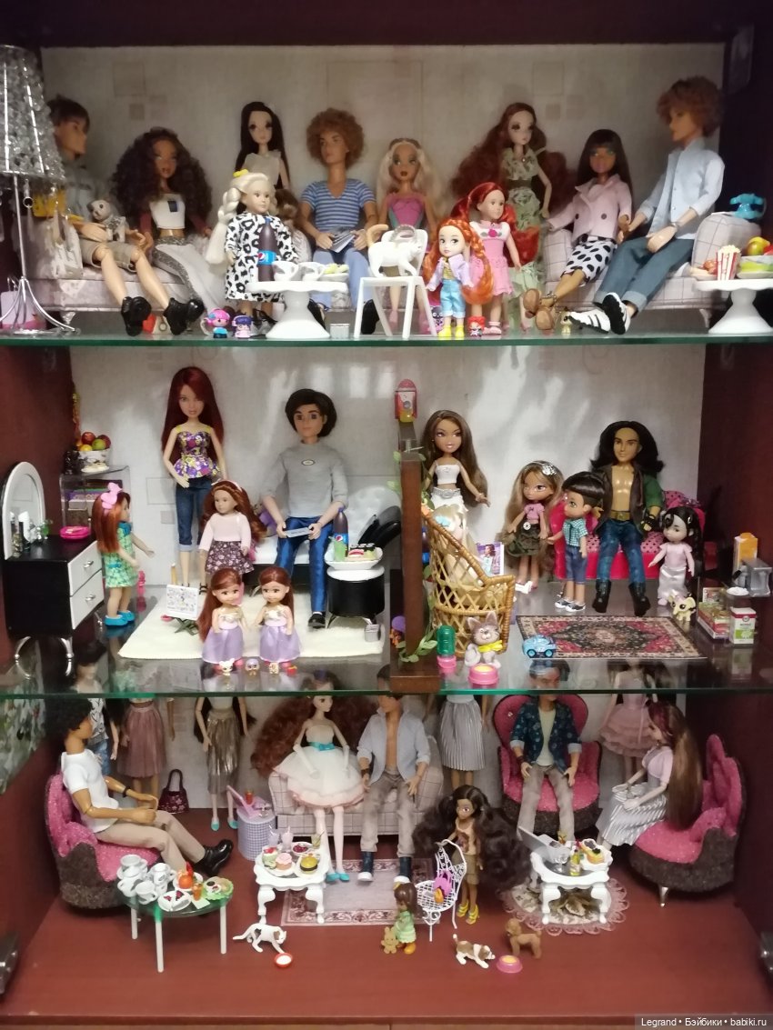 Лурения: перестановки на куклополках и спальня для Жак-Анжа