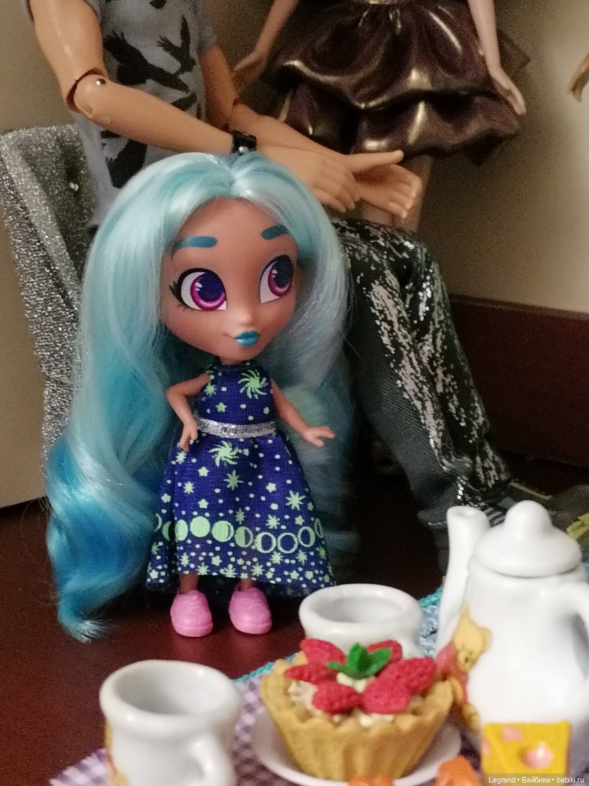 Лурения: продолжаем обновлять куклополки