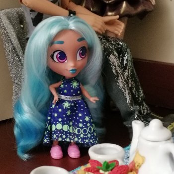 Лурения: продолжаем обновлять куклополки