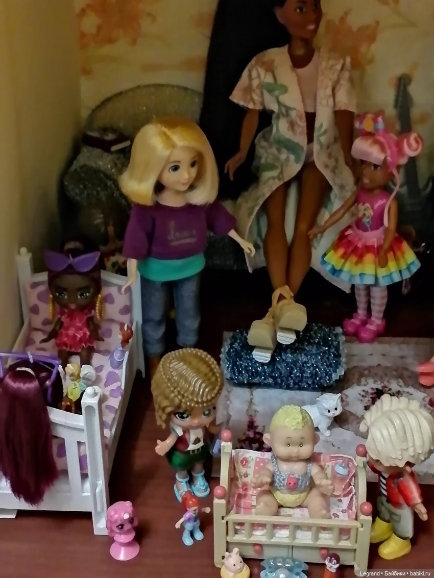 Лурения: Гёнюль в аутфите от Elenpriv и столик в комнату Эльзы | Бэйбики Лурения: Гёнюль в аутфите от Elenpriv и столик в комнату Эльзы