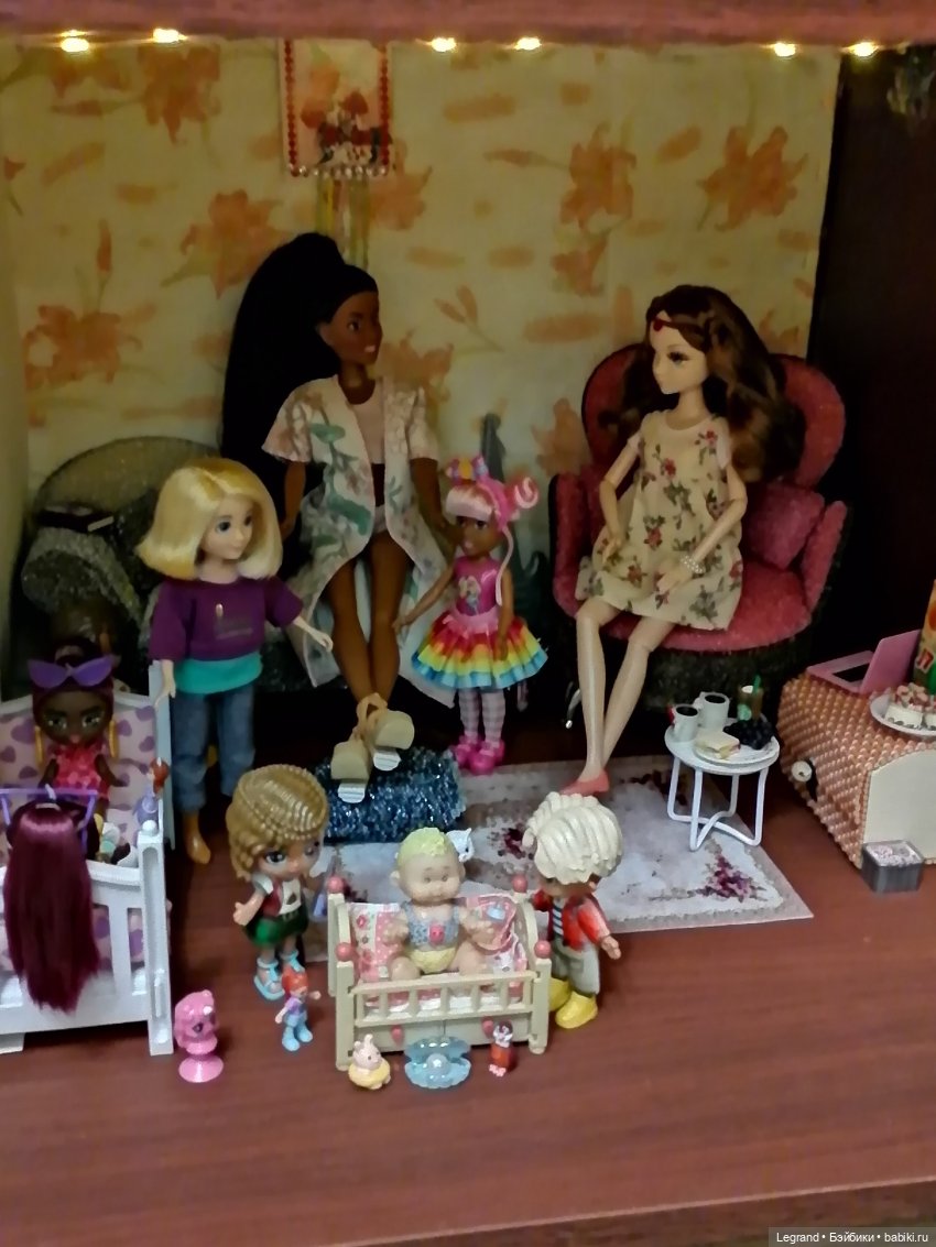 Лурения: Гёнюль в аутфите от Elenpriv и столик в комнату Эльзы | Бэйбики Лурения: Гёнюль в аутфите от Elenpriv и столик в комнату Эльзы