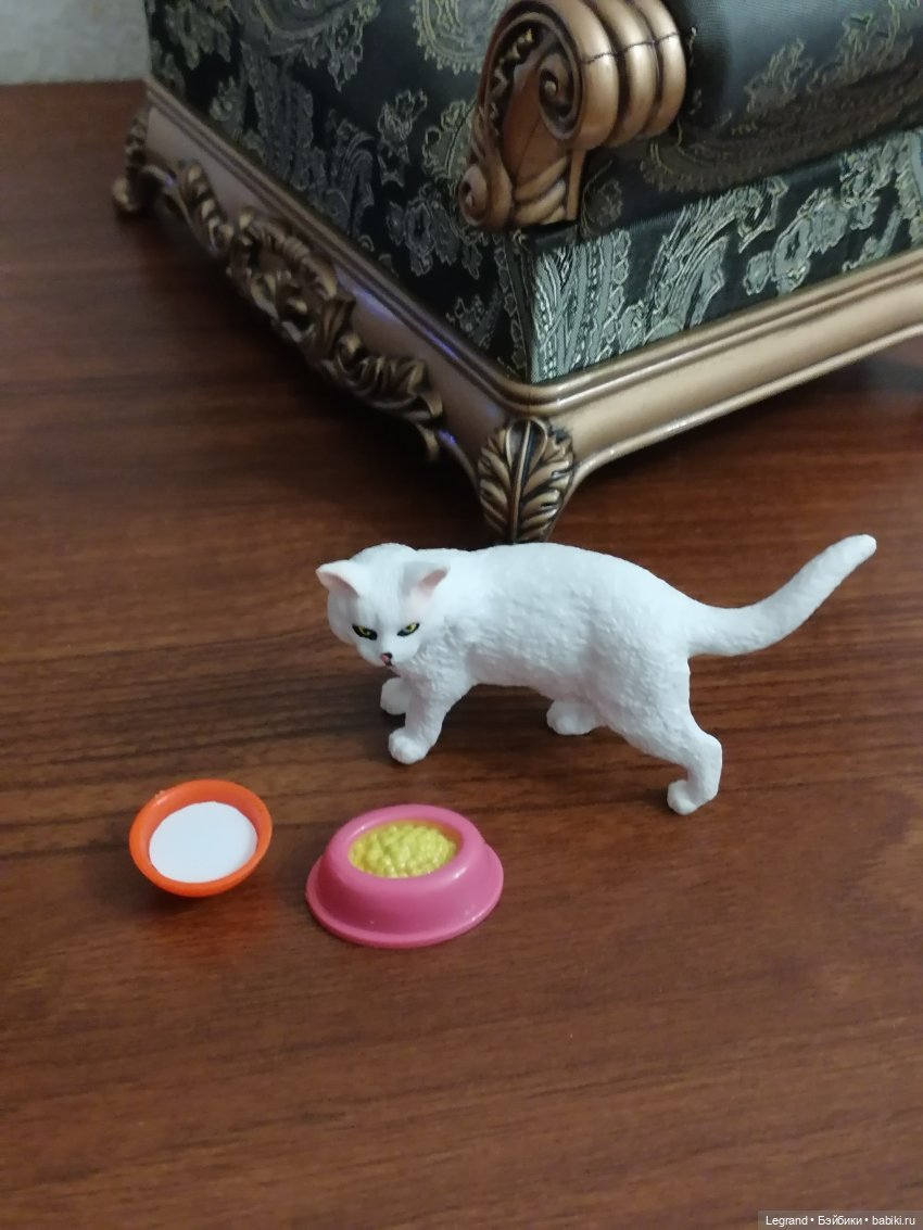 Они сами пишут свои истории: Гёнюль на вилле - виниловые пластинки