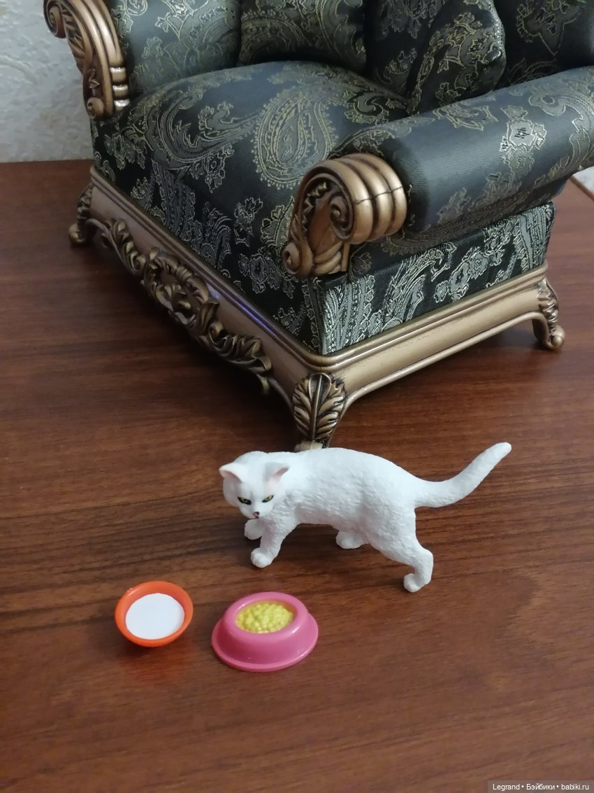 Они сами пишут свои истории: Гёнюль на вилле - виниловые пластинки