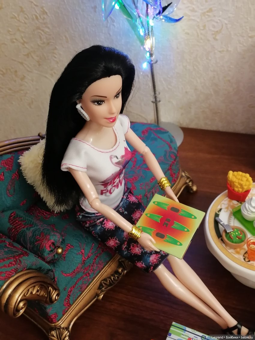 Они сами пишут свои истории: Гёнюль на вилле - виниловые пластинки