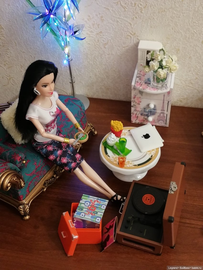 Они сами пишут свои истории: Гёнюль на вилле - виниловые пластинки