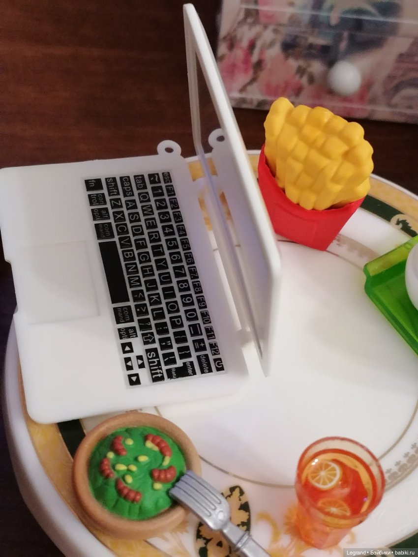 Они сами пишут свои истории: Гёнюль и Бурджу