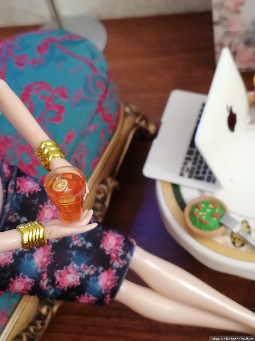 Они сами пишут свои истории: Гёнюль и Бурджу