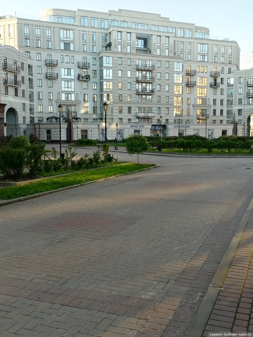 Санкт-Петербург: сирень в Парадном квартале (фото 8)