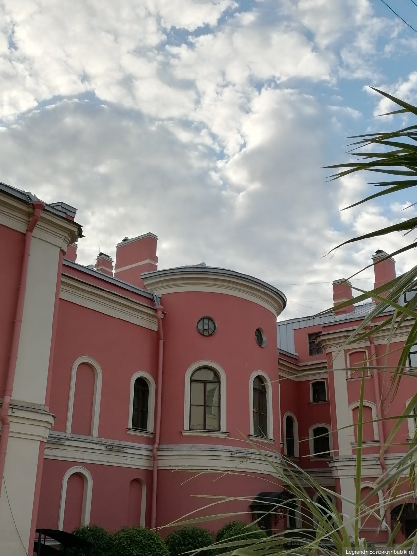 Санкт-Петербург: Аланья на прогулке