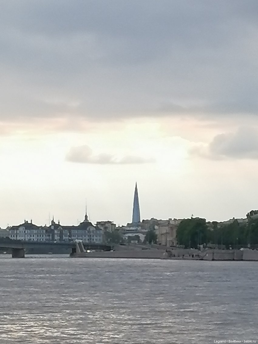 Санкт-Петербург: Дилан на набережной Невы - часть первая (фото 10)