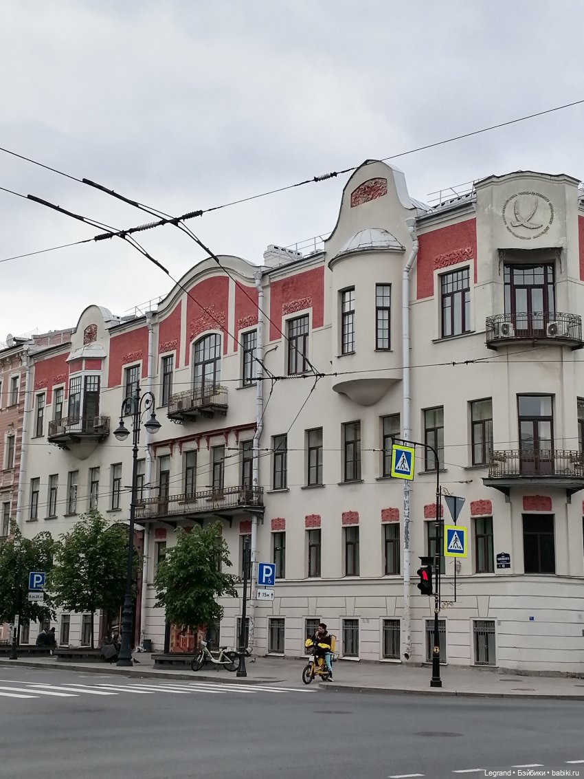 Санкт-Петербург: цветение в Таврическом саду - тюльпаны