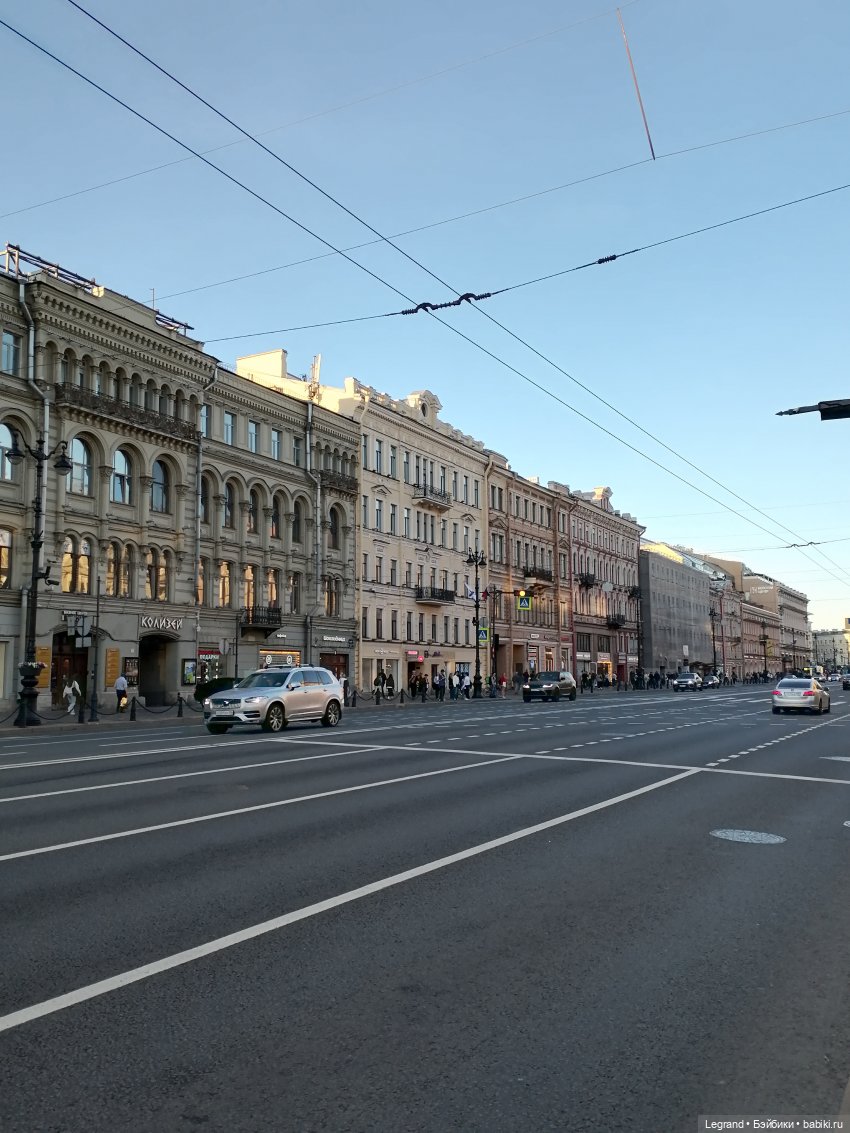 Санкт-Петербург: Милош и Барин, фото улиц и Парадного квартала
