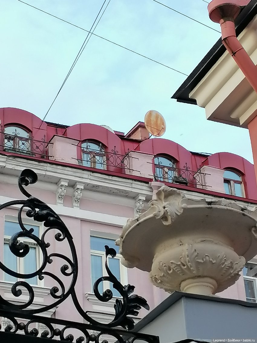 Санкт-Петербург: особняк И.К. Мясникова в начале июля