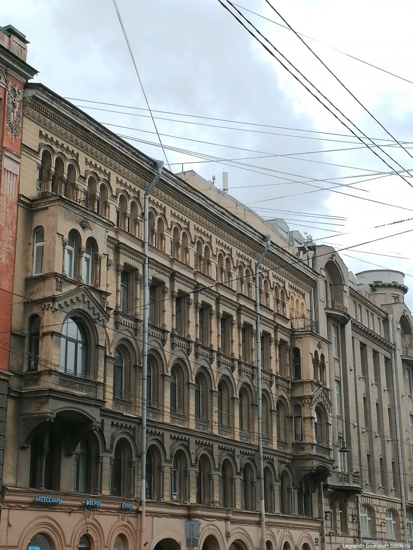 Санкт-Петербург: ул. Марата, Кузнечный переулок
