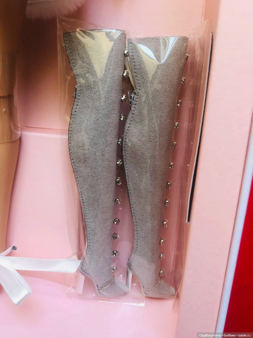 Baby Blue - Imogen Lennox The NU. Face Collection 2024 W Club Exclusive Doll