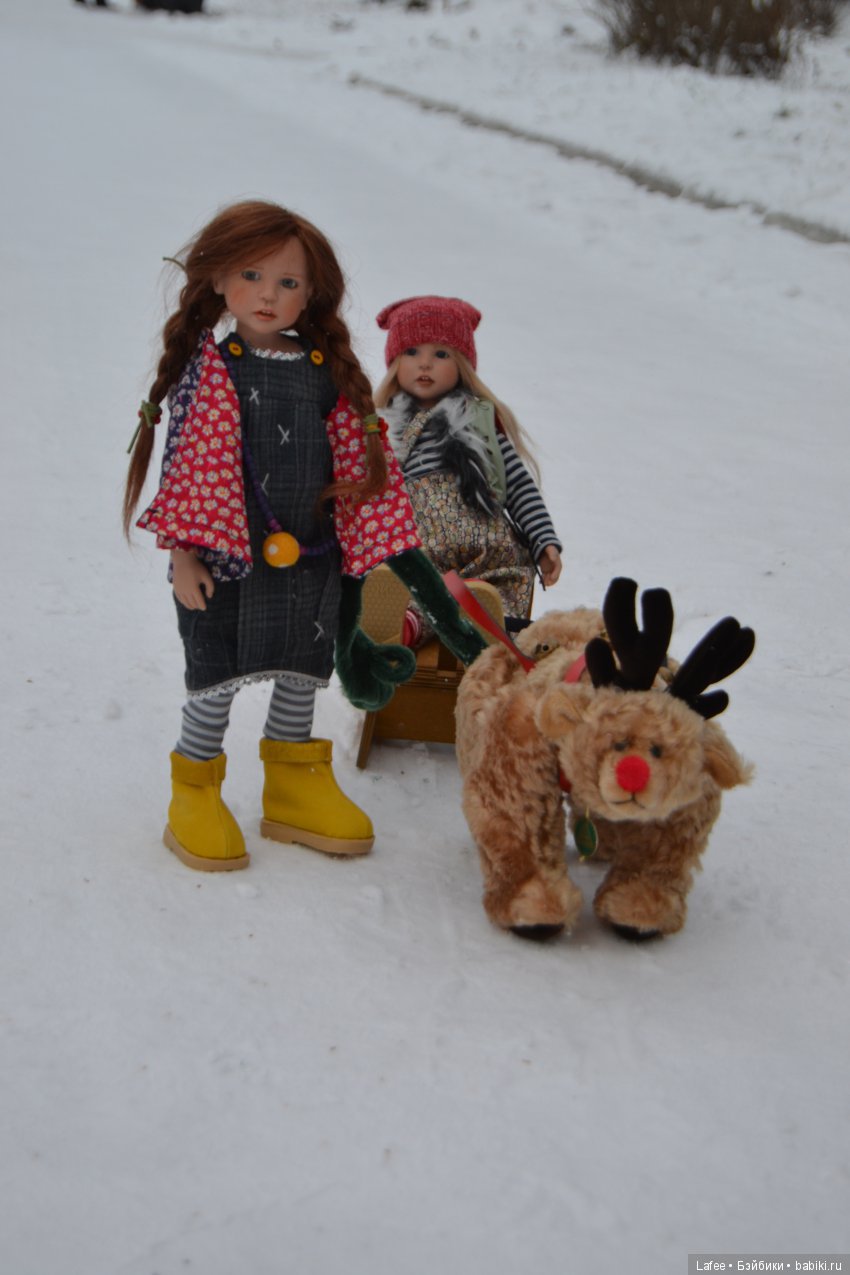 Ура! Каникулы! Fien и Lillimarie Zwergnase на зимней прогулке