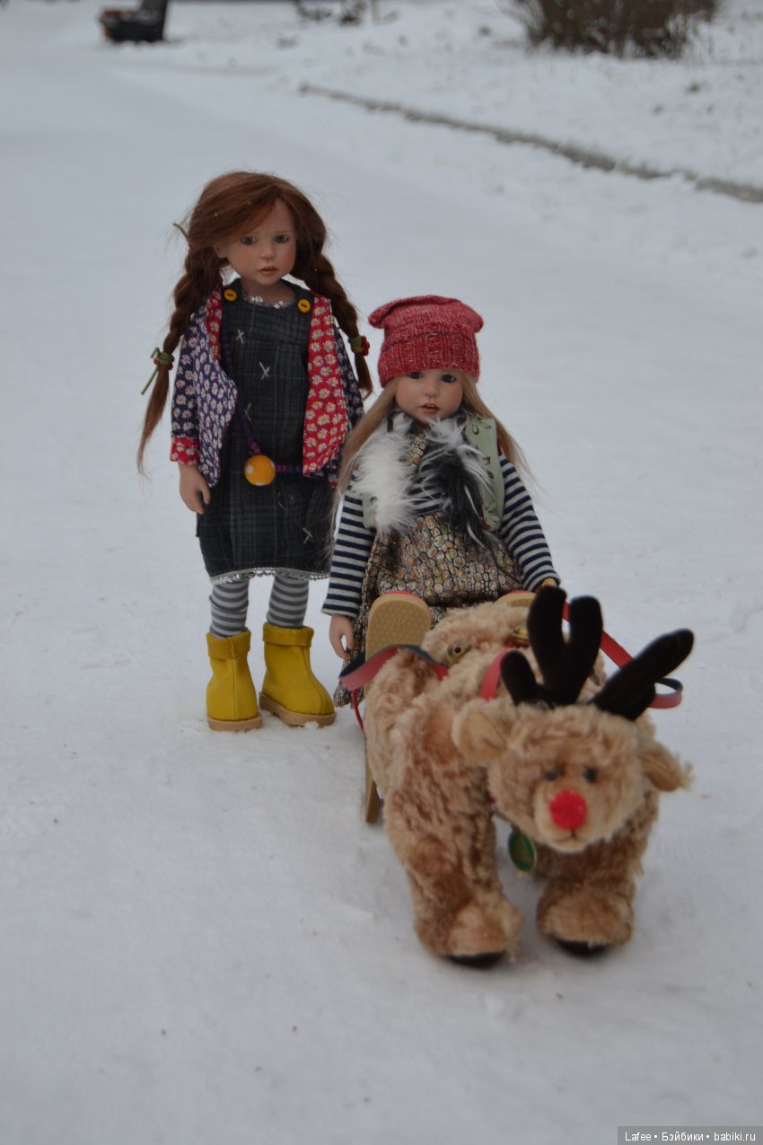 Ура! Каникулы! Fien и Lillimarie Zwergnase на зимней прогулке