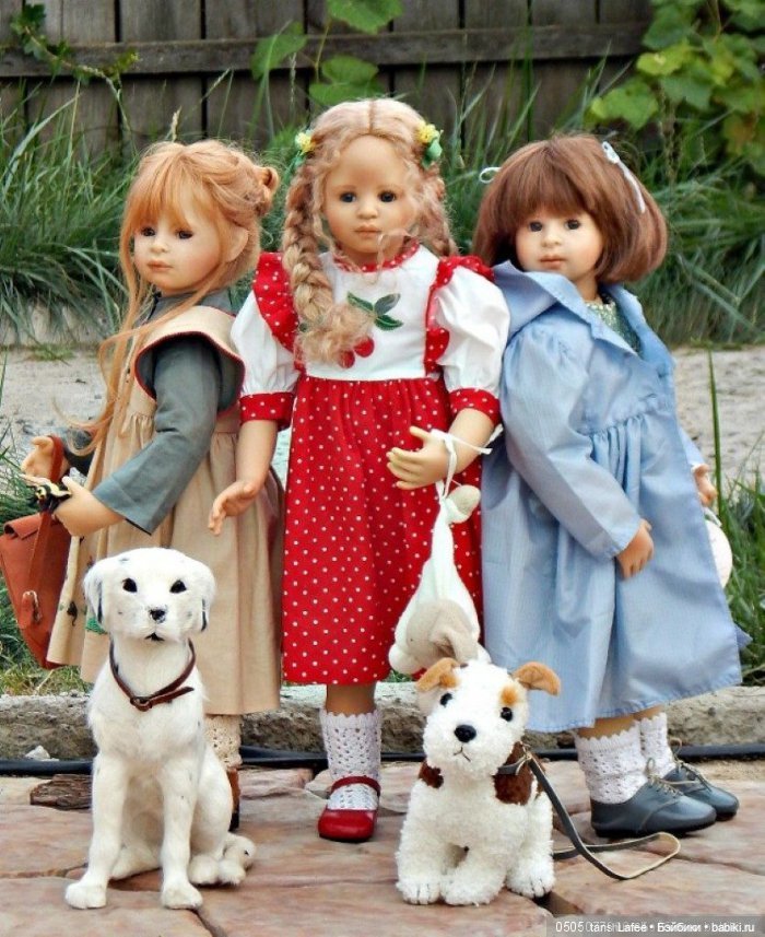 Эмили и пчёлка. Куклы иногда возвращаются к нам