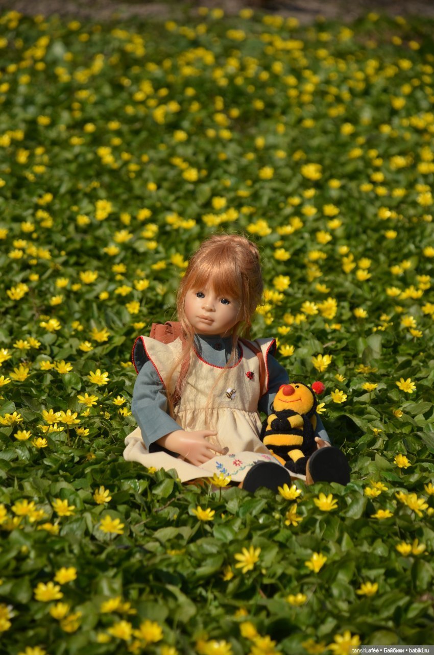 Эмили и пчёлка. Куклы иногда возвращаются к нам