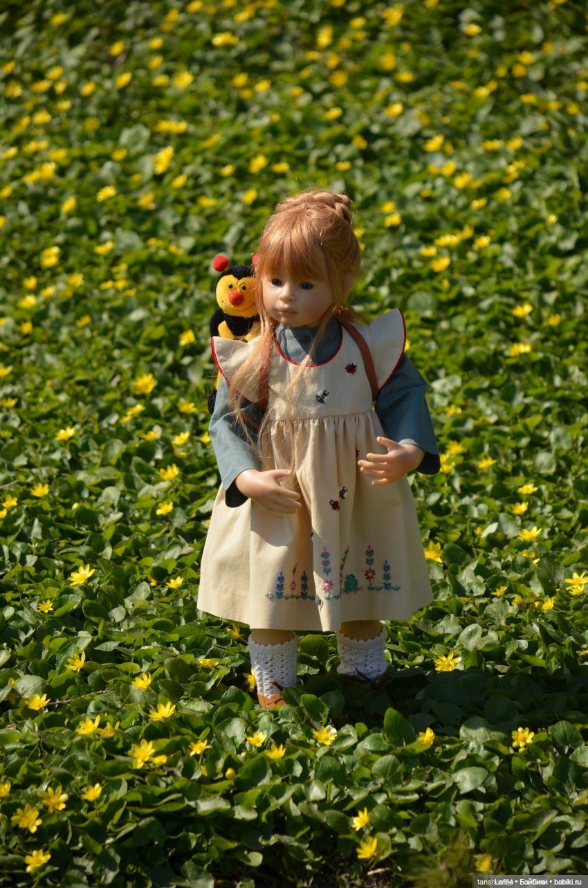 Эмили и пчёлка. Куклы иногда возвращаются к нам