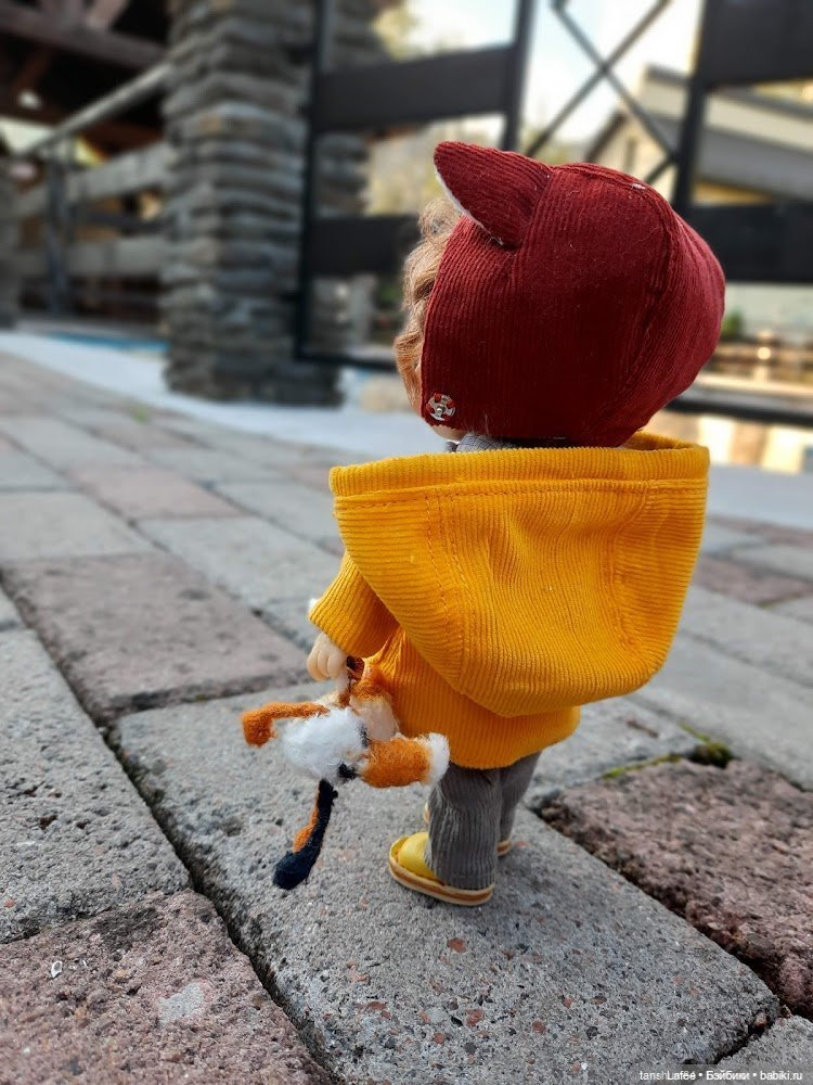 Непрошенный гость или приключения Нийки и жёлтого кота (Продолжение сентябрьских заметок)