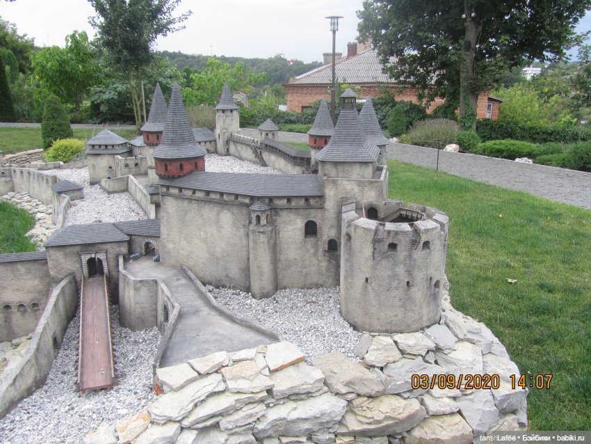 Тяжело ли быть фотографом экскурсовода (Ния в Музее миниатюр) продолжение (фото 7)