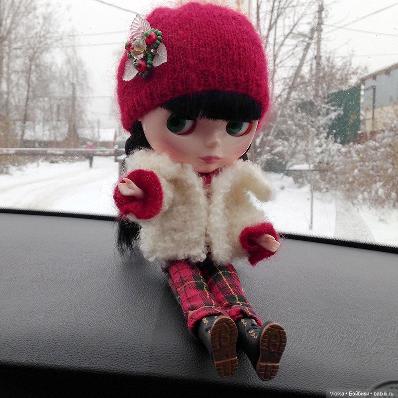 Николь отправляется в путешествие, часть 1 (истории о Blythe)