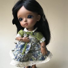 Новый образ новой Лати, Lati Yellow