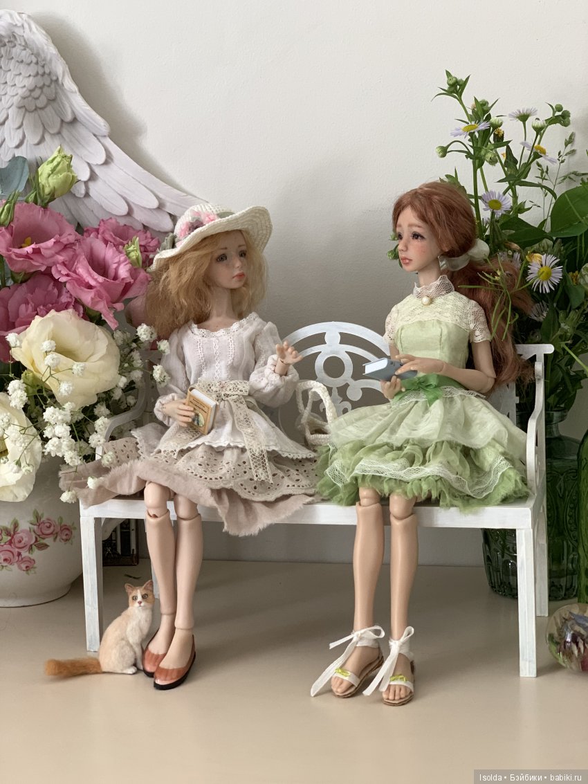 Новые платья для кукол Татьяны Шишацкой