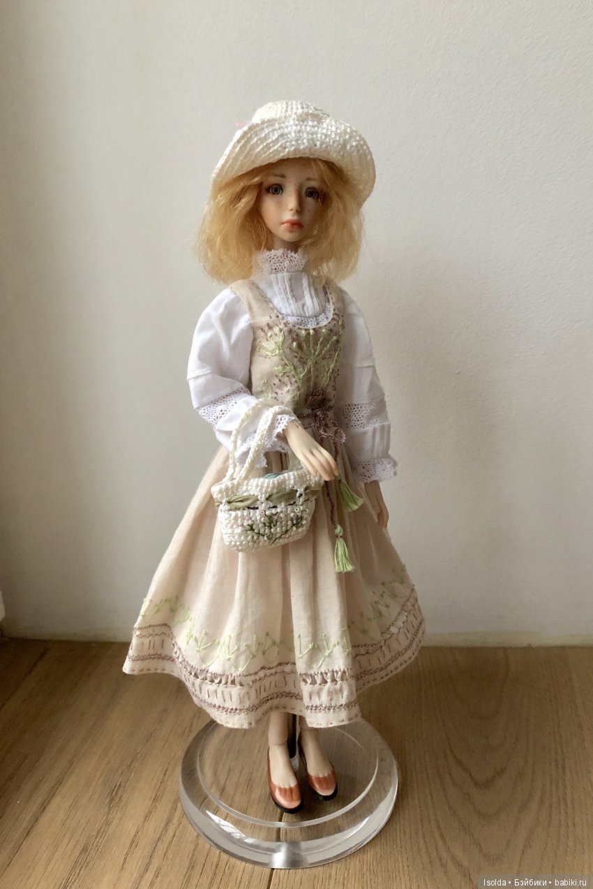 Новые платья для кукол Татьяны Шишацкой