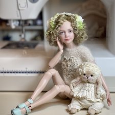 Аня и ее зайка