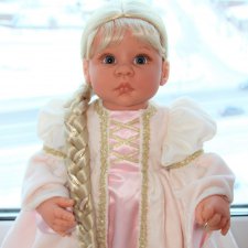 Такая же, как я? А, по-моему, я - симпатичнее