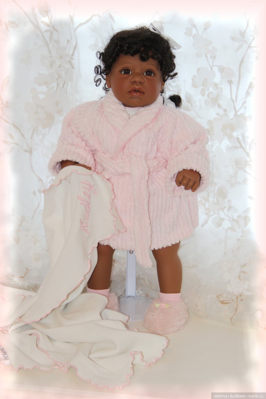 Смешная девчонка. Длинный-предлинный рассказ о куклах «Ballet Class», «Hop Scotch», «Butterfly Dreamer», «Petals & Posies» и