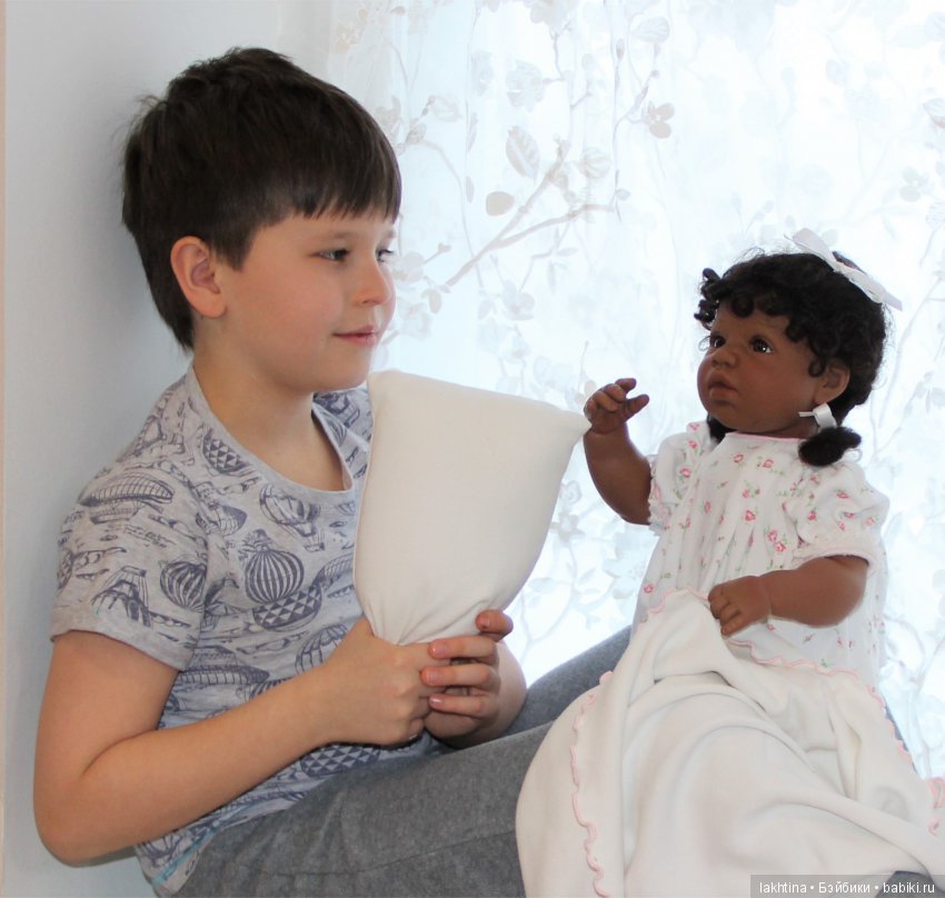 Смешная девчонка. Длинный-предлинный рассказ о куклах «Ballet Class», «Hop Scotch», «Butterfly Dreamer», «Petals & Posies» и