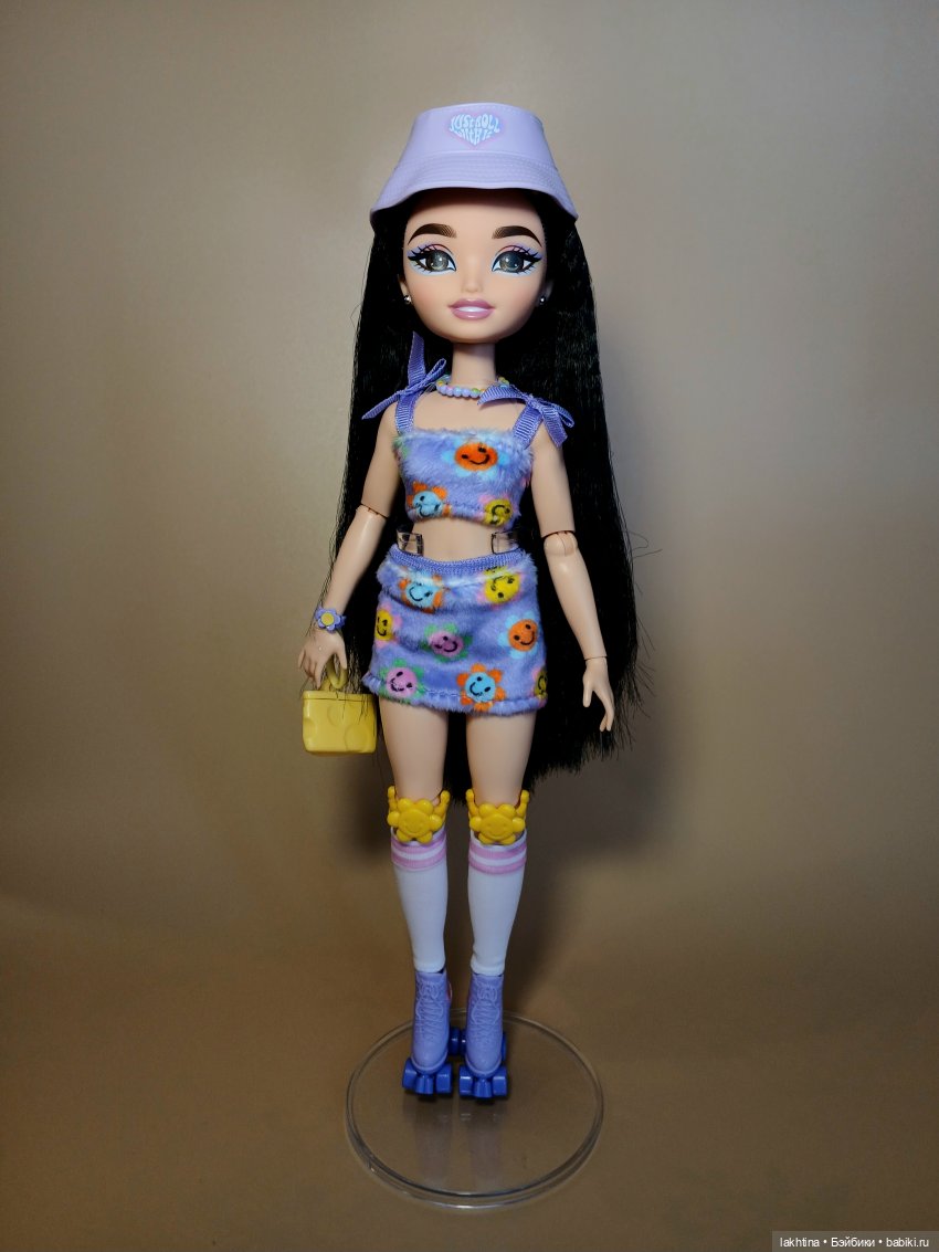 Обзор кукол Barbie dream besties. Часть первая Вечеринка на роликах