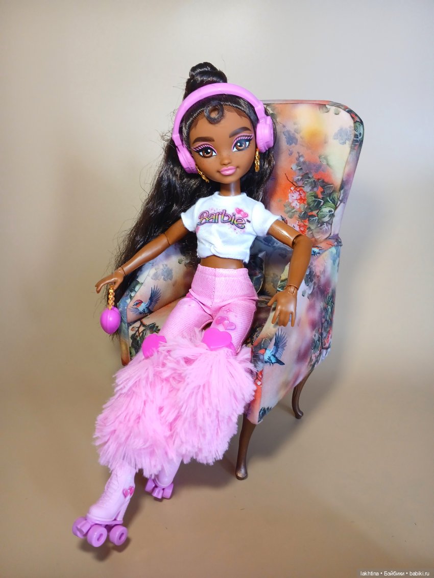 Обзор кукол Barbie dream besties. Часть первая Вечеринка на роликах